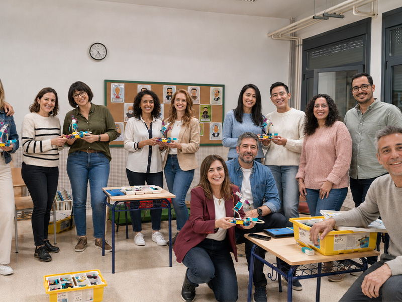 Dotación y Código Escuela 4.0