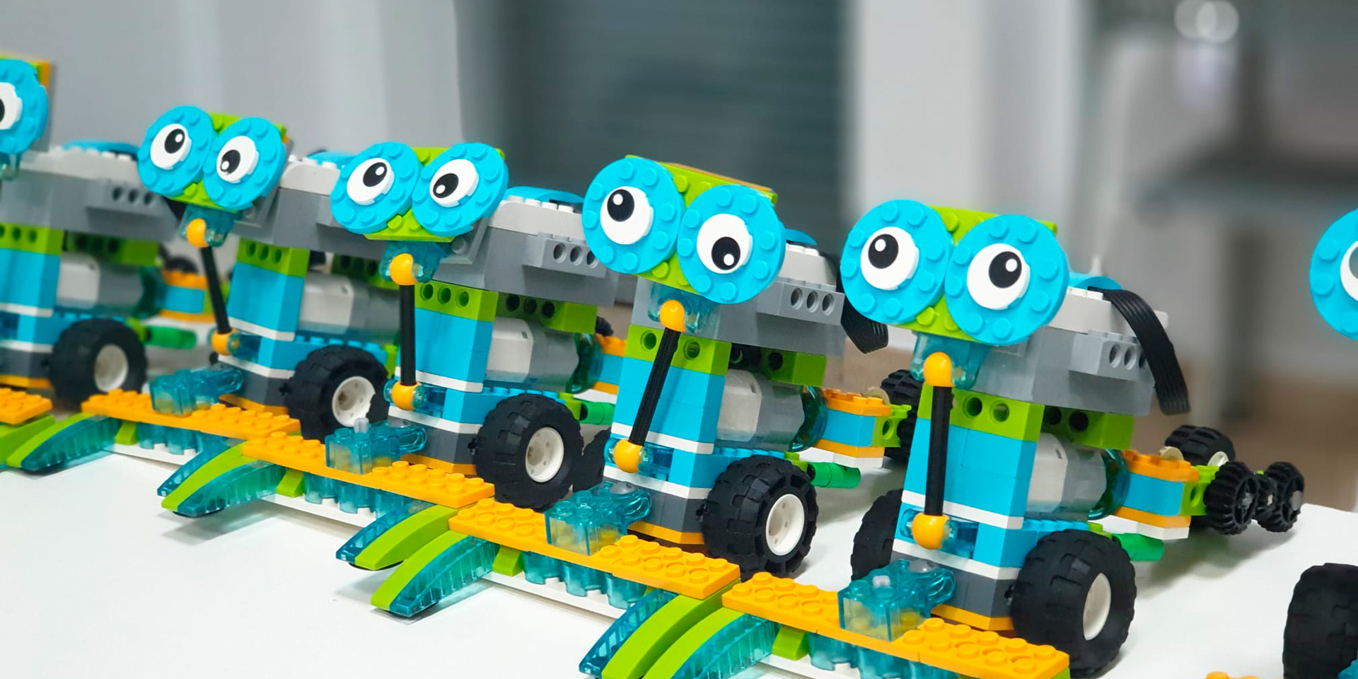 Logo Nanobots